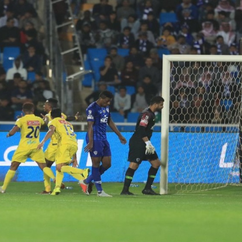 الهلال يرفع شعار الثأر أمام التعاون بعد فضيحة الخمسة