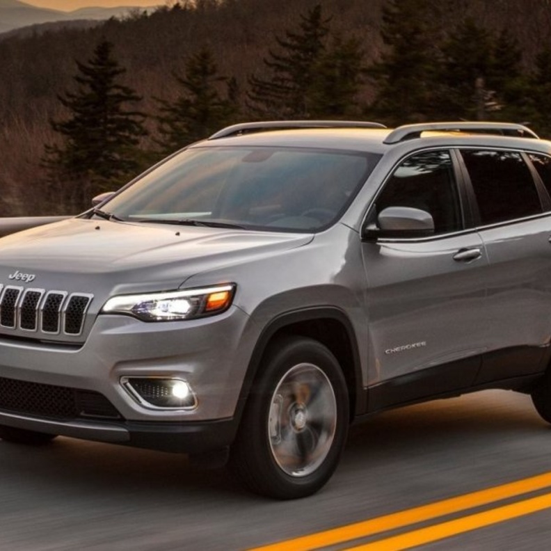 جراند شيروكي من الداخل