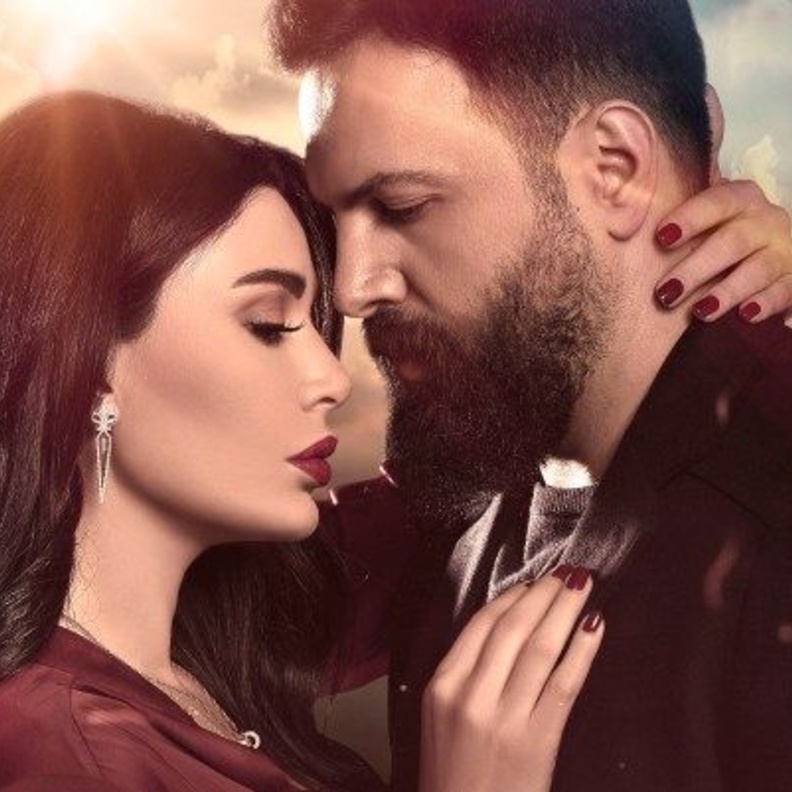 تيم حسن وسيرين عبد النور في كواليس الهيبة 