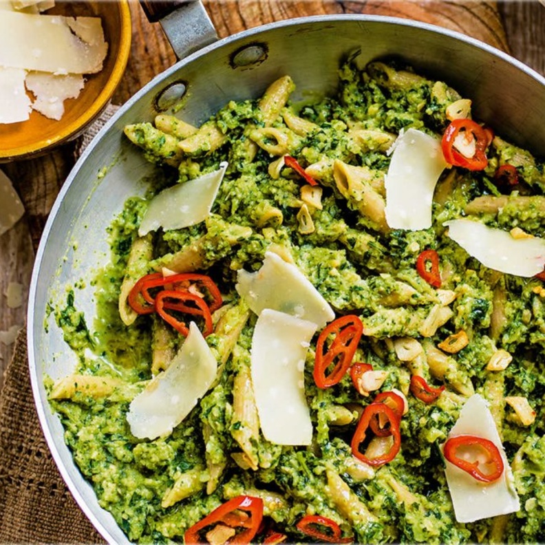 يعشق النشويات مثل المكرونات والأرز والبطاطس