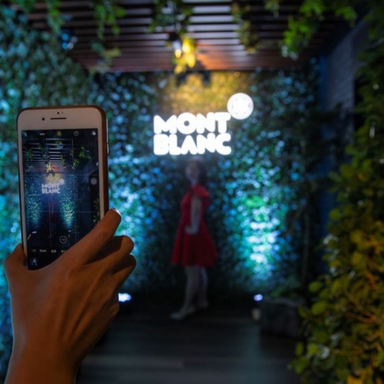 Mont Blanc تحتفل بالإطلاق الإقليمي لتشكيلتها الجديدة 1858