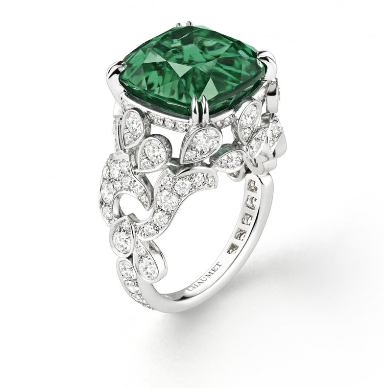 خاتم الماس مع زمرد من شوميه Chaumet