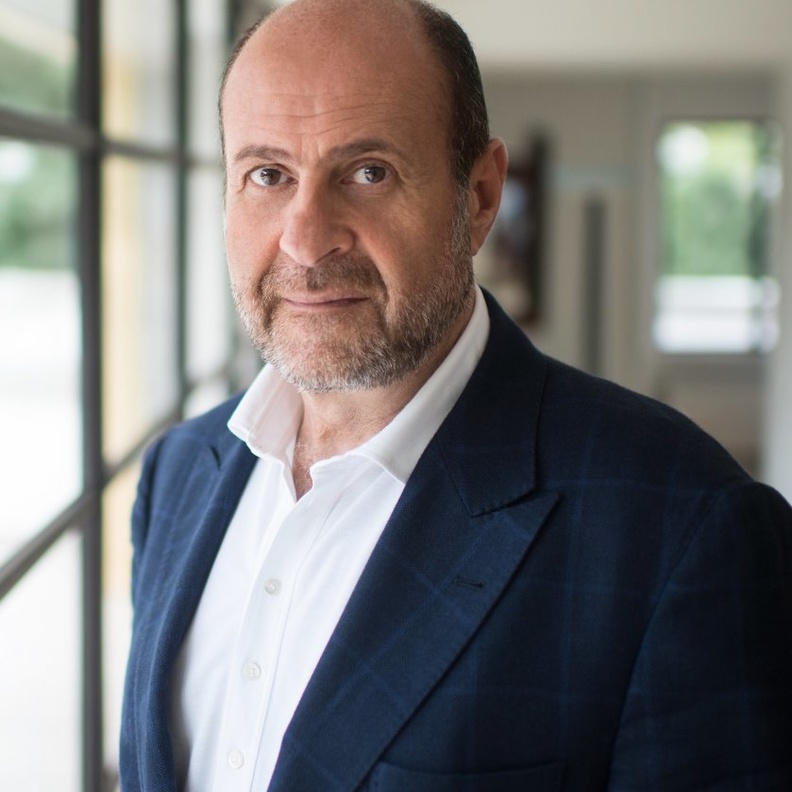 الرئيس التنفيذي للدار ألبيرت بوغوصيان