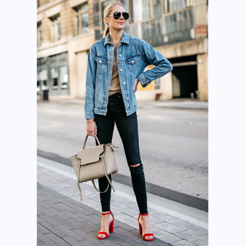 اجمل الاطلالات العصرية نسقيها في الجاكيت الجينز