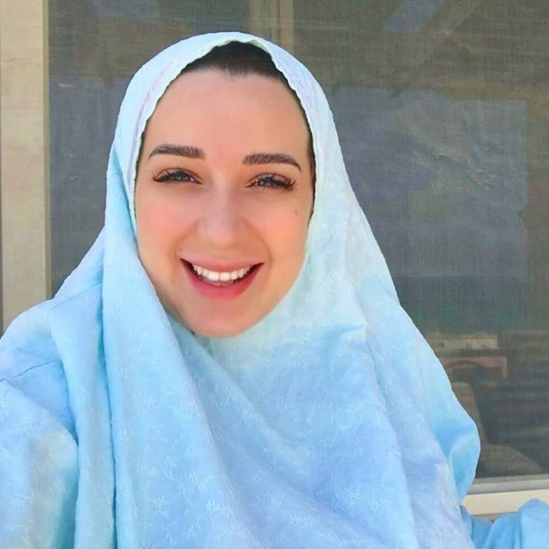 ليلى علوي تهنئ الجمهور بحلول شهر رمضان 2019