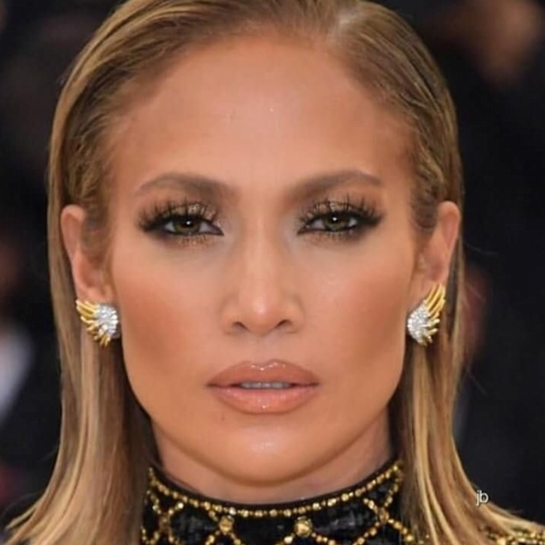 أجمل تسريحات شعر جينيفر لوبيز