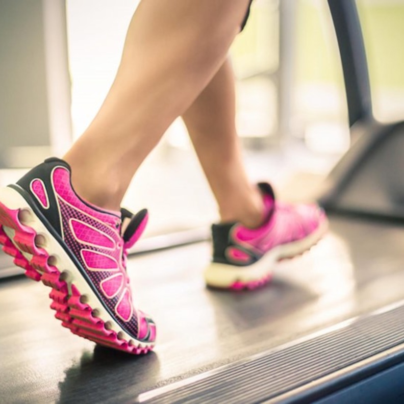 الرياضيين هم الأكثر عرضة لمرض سعفة القدم.