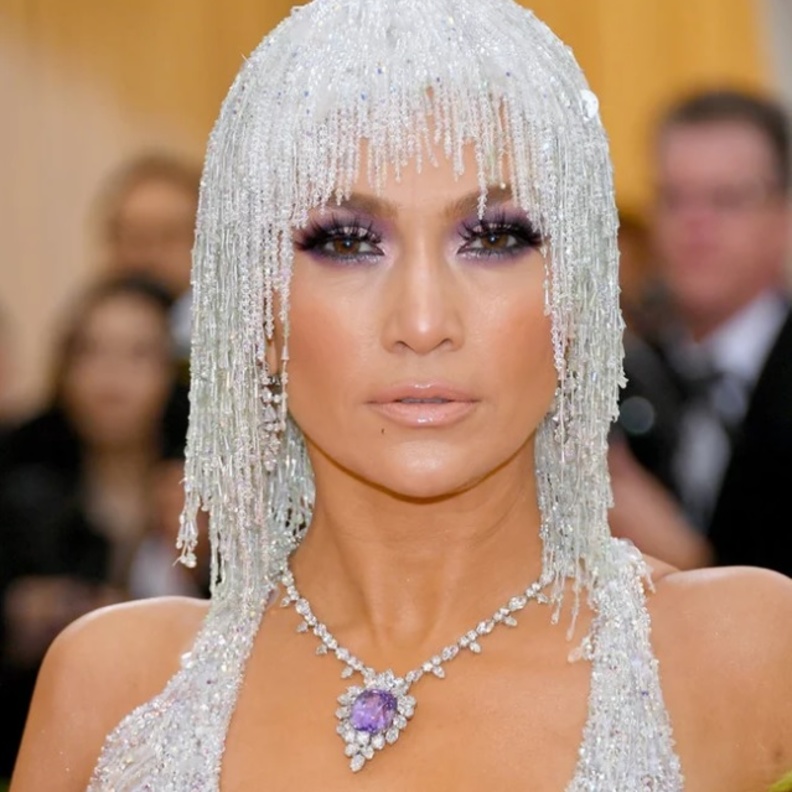 مجوهرات جينيفر لوبيز Jennifer Lopez في Met Gala 2019 
