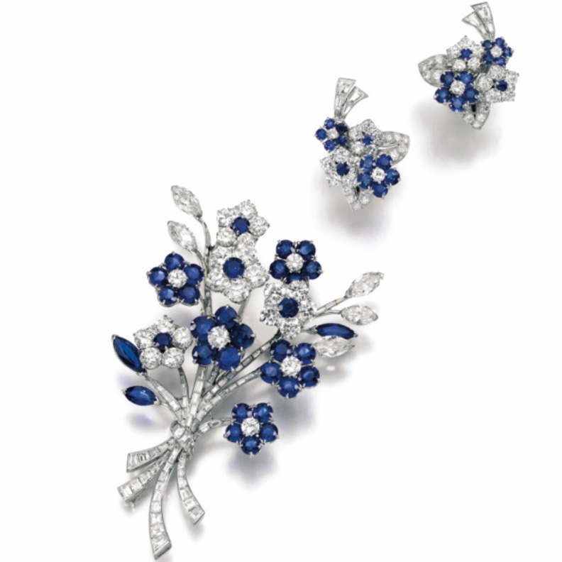 اسوارة من الماس والزمرد