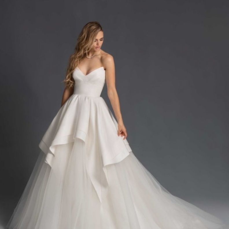 فستان من hayley paige