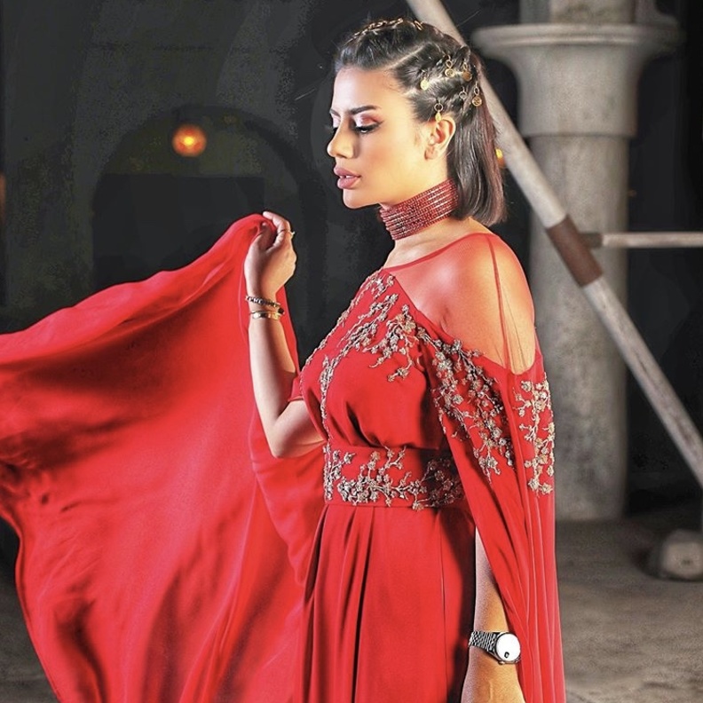 آرام قباني بقفطان من Moja Majka