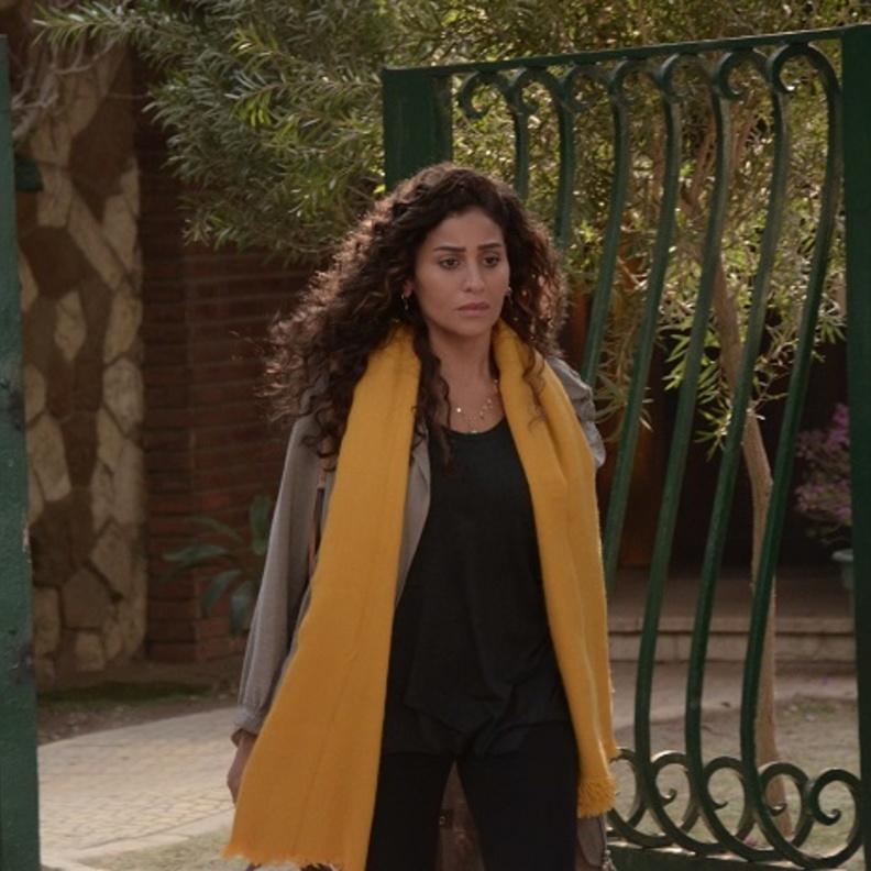 دينا الشربيني في زي الشمس