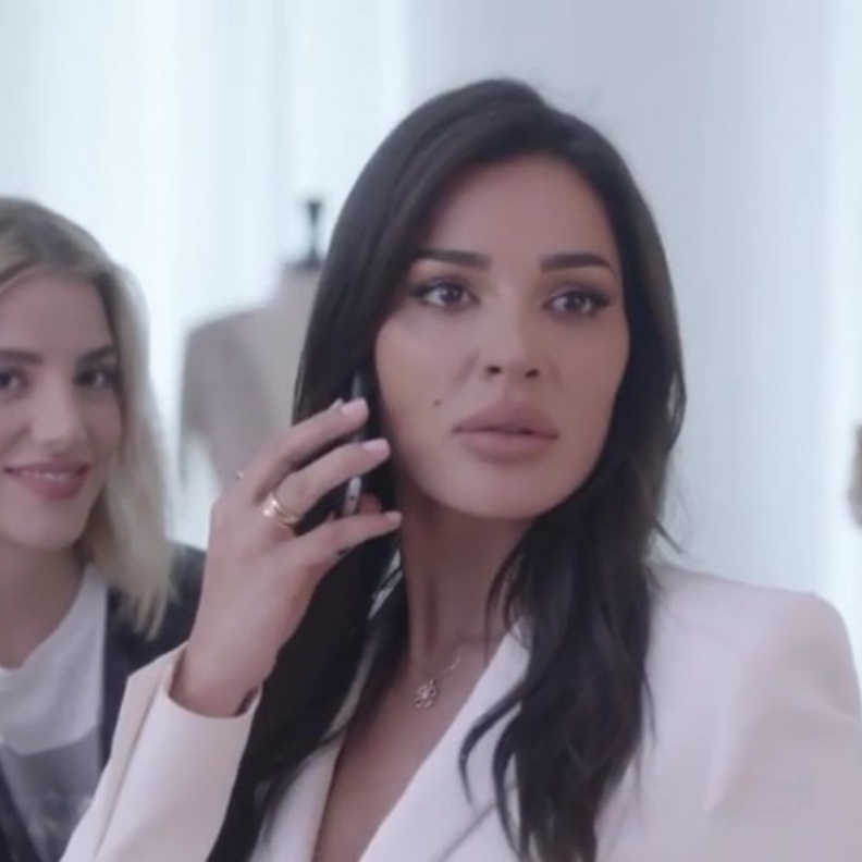 مسلسل "خمسة ونص"