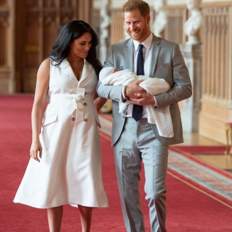 ميغان نجحت بأن تخطف الأنظار في هذا الحدث بفستانها الأبيض، وسط إنقسام كبير حول إطلالتها