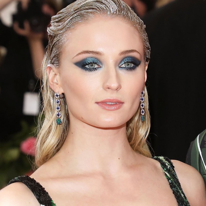 أجمل إطلالات المكياج الطبيعي من صوفي