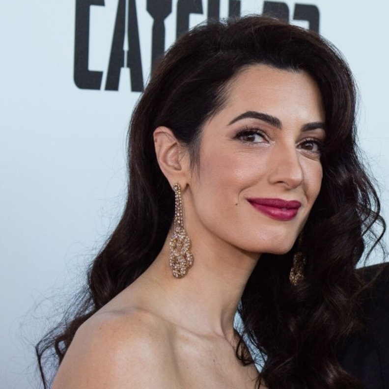 من أجمل إطلالات أمل الجمالية