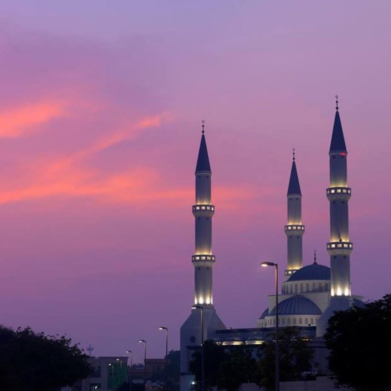 بتوقيت دبي موعد اذان المغرب الحادي عشر من رمضان 2019