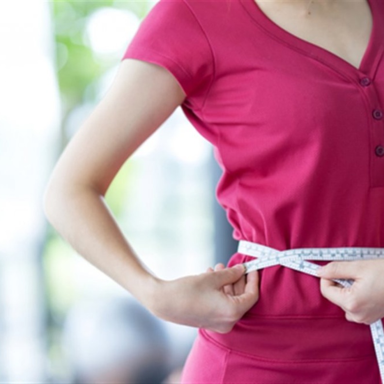 عملية شفط دهون البطن تعتبر من العمليات التجميلية التي تهدف إلى التخلص من الدهون الزائدة في منطقة البطن