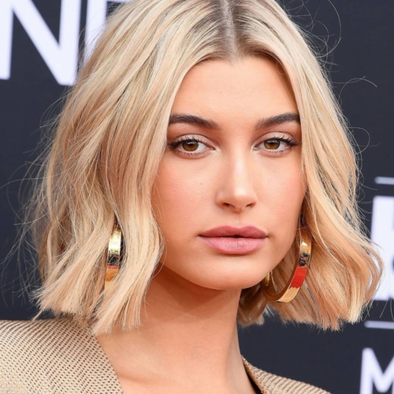 تسريحات شعر مختلفة من هايلي بالدوين