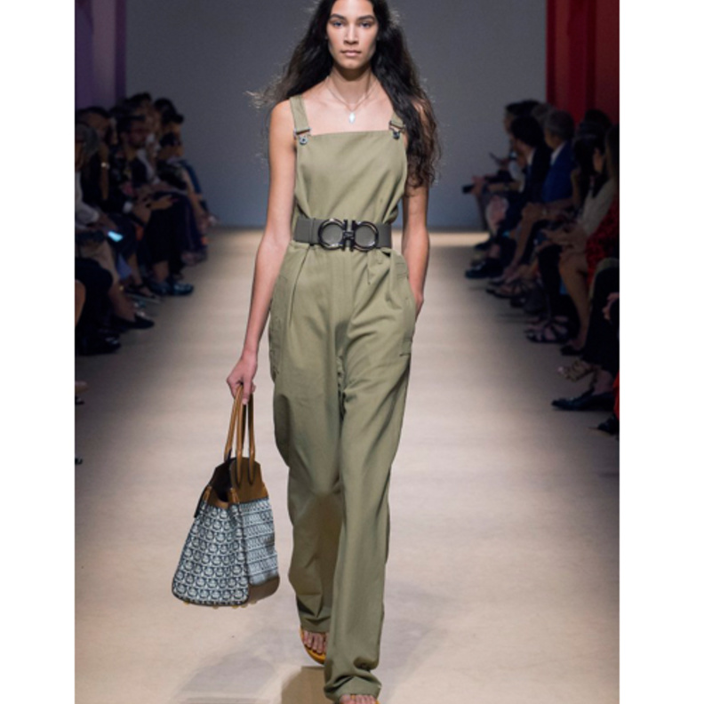 سالوبيت الجمبسوت من Brandon Maxwell