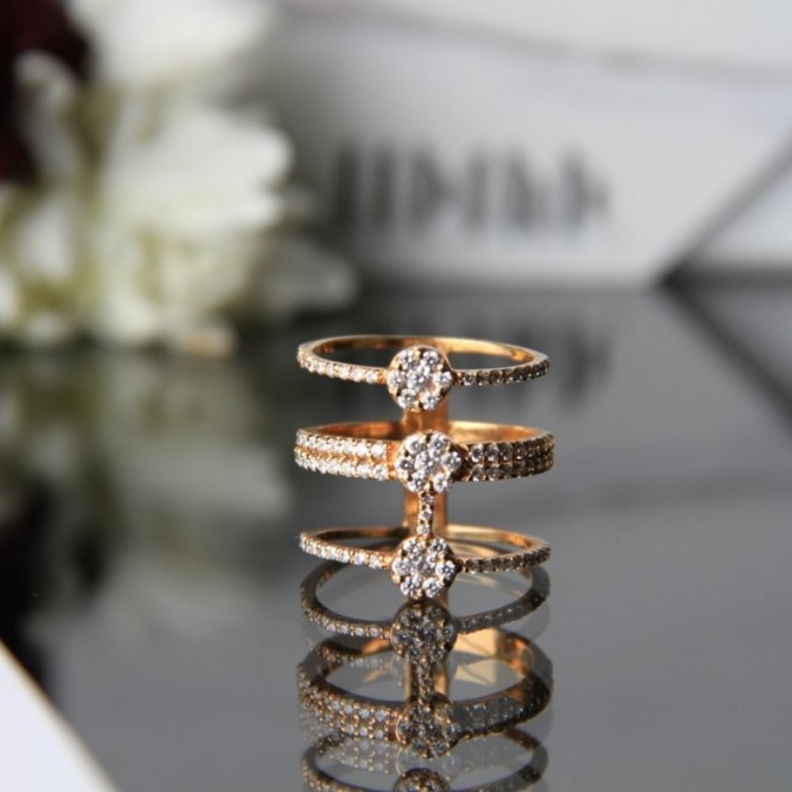 مقابلة مع مصممة المجوهرات جيهان الحرازي