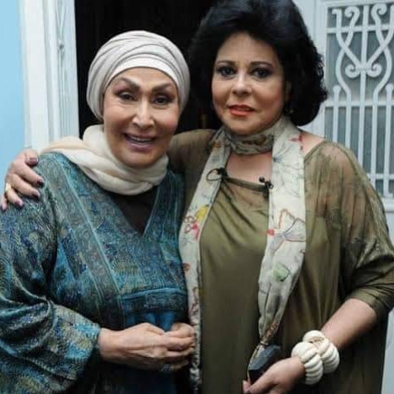 اسعاد يونس تزور سهير البابلي في منزلها