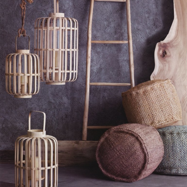 زينة ورقية للنافذة احتفالا بشهر رمضان