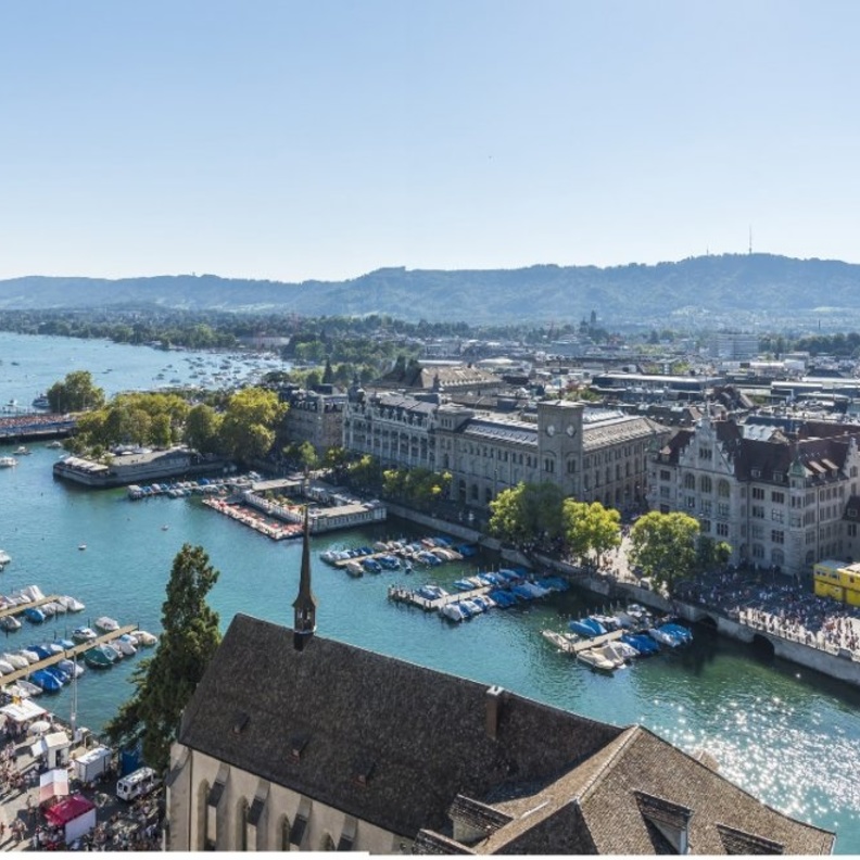 نهر ليمات يتوسط المدينة القديمة والحديثة