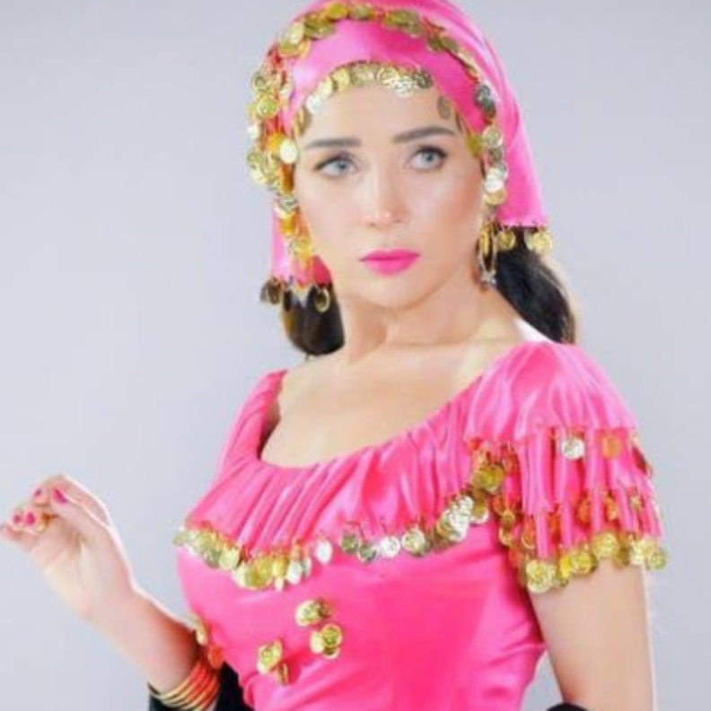 مي عز الدين 