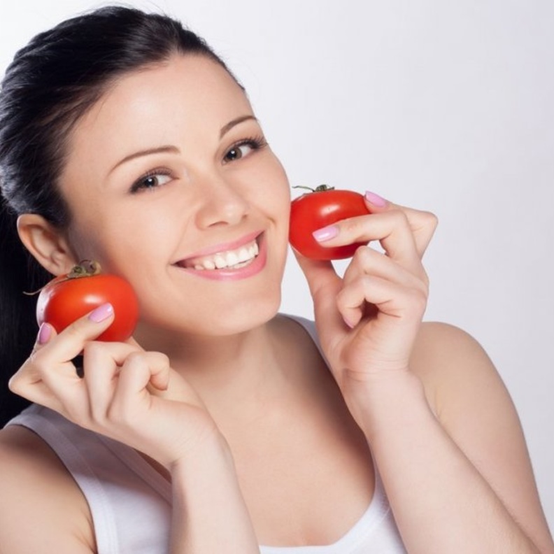 تناول حبتين من الطماطم يوميا مفيد للتجلص من تجاعيد البشرة