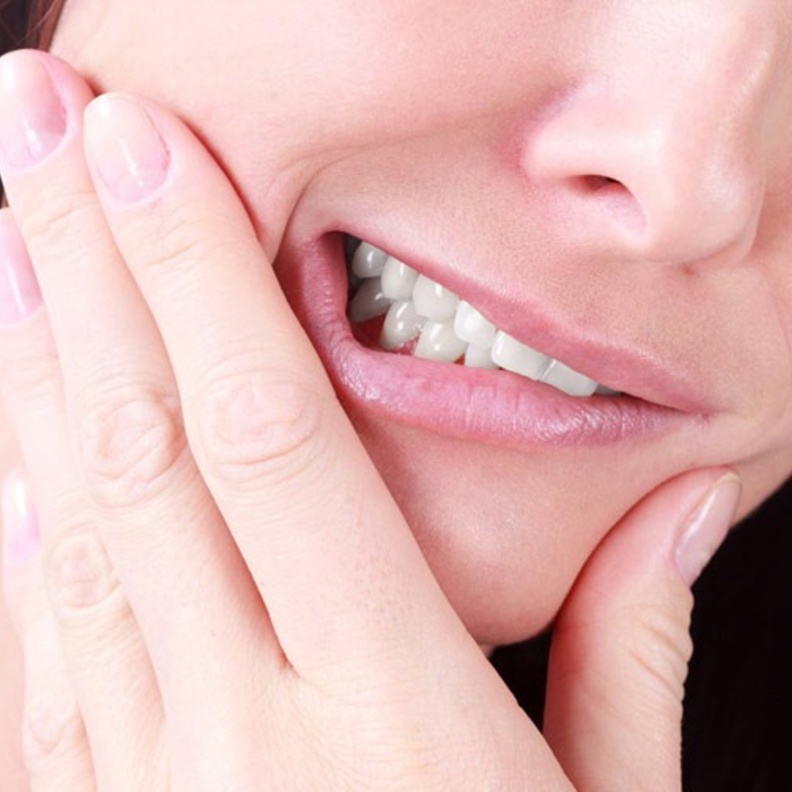 التهاب اللثة من مضاعفات سوء التغذية