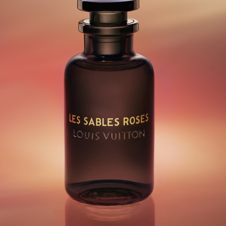 عطر "لي سابل روز"  Les Sables Roses