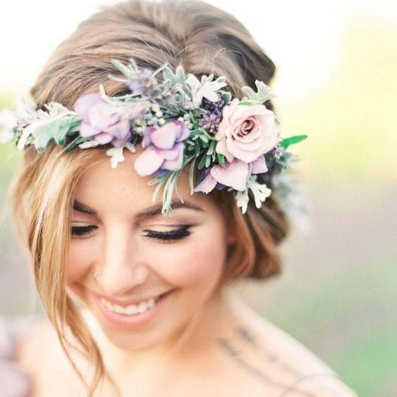 اختاري ايضا فساتين شقيقات العروس بدرجات الباستيل