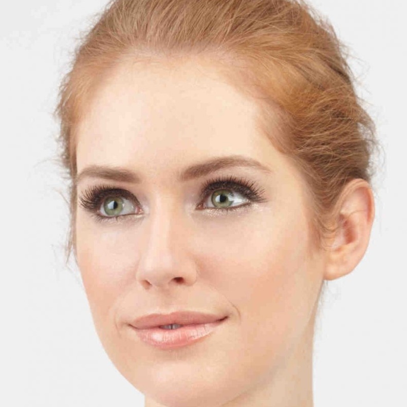 مكياج برونزي يناسب العيون الكبيرة للعروس