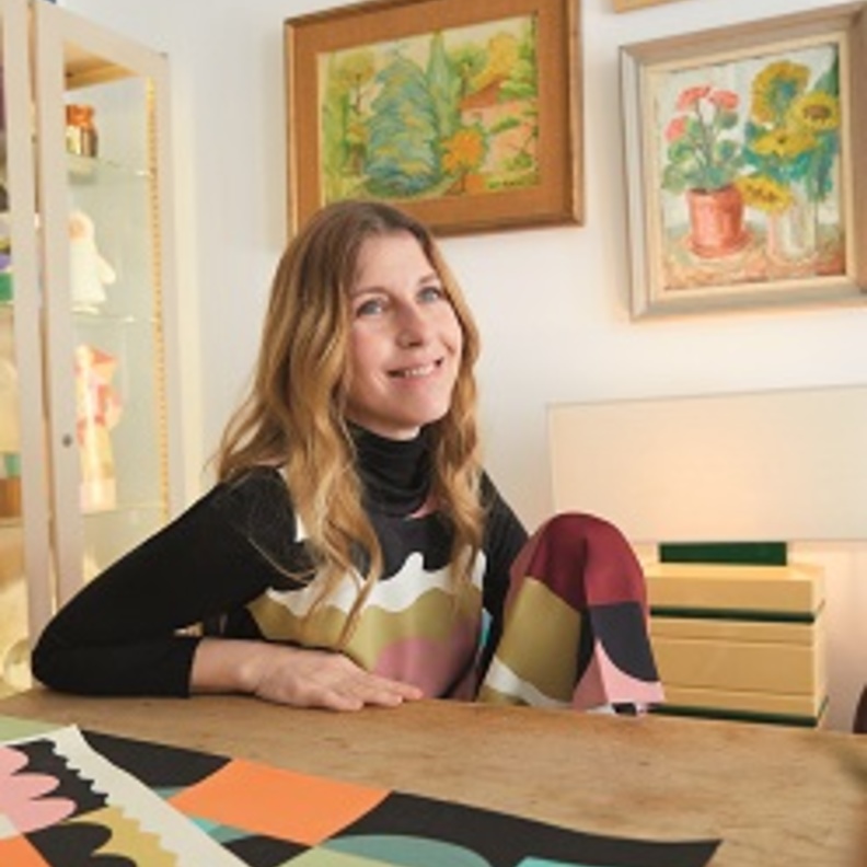 مجموعة آرت 365 من ماريلا مزينة برسومات ليزيلوت واتكينز