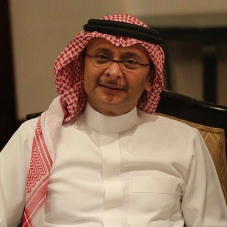 عبد المجيد عبدالله يطمئن الجمهور على صحته