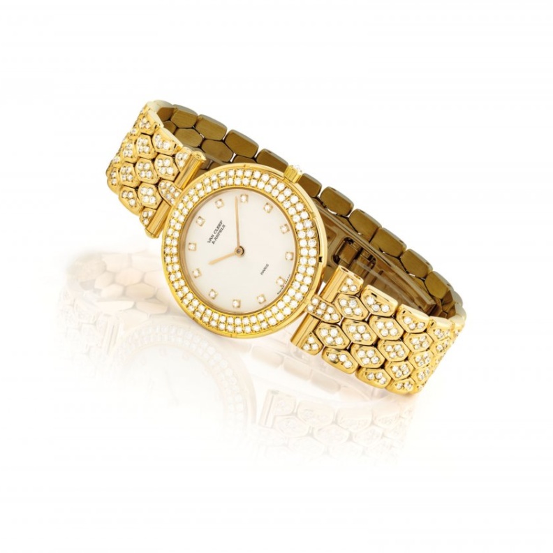 ساعة من فان كليف أند اربلز