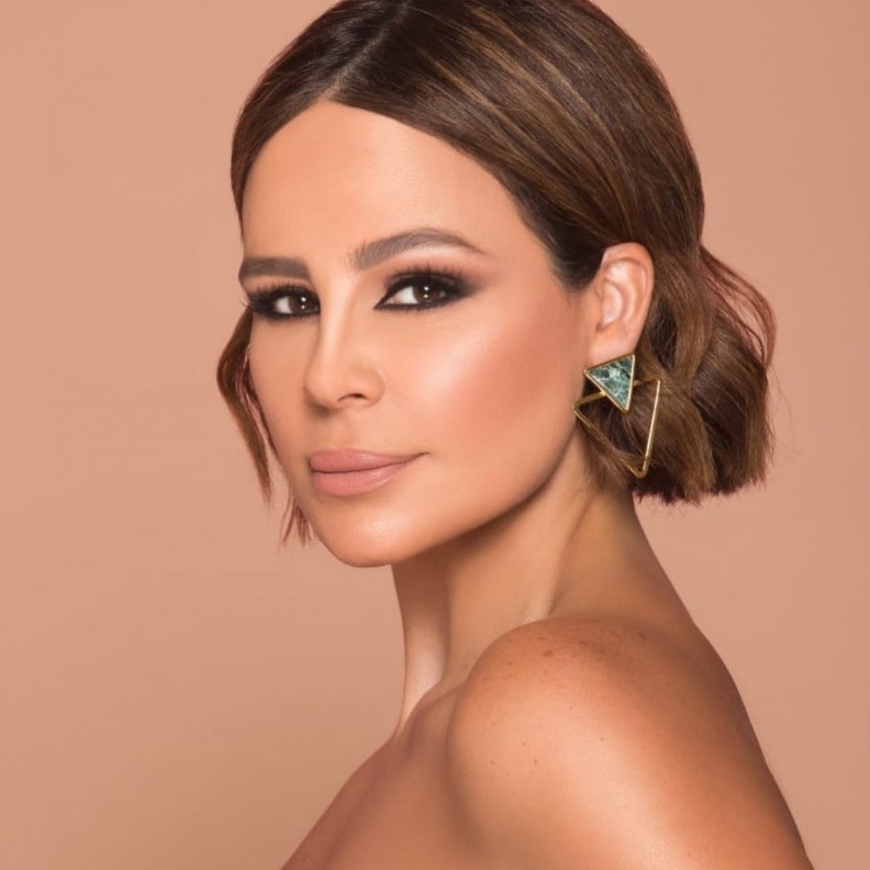  أجدد تسريحة شعر لكارول سماحة