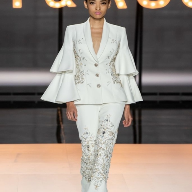 طرق تنسيق البدلات الملونة والفاخرة موضة صيف 2019 لعيد الفطر من Ralph & Russo.