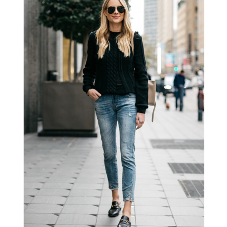  نسقي حذاء لوفر أنيق مع اطلالاتك في الجينز