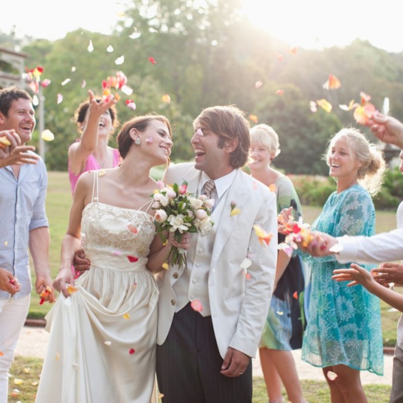 استخدمي أغراض تمثل قيمة ما لديك أو لدى عريسك المستقبلي في ديكور حفل زفافك