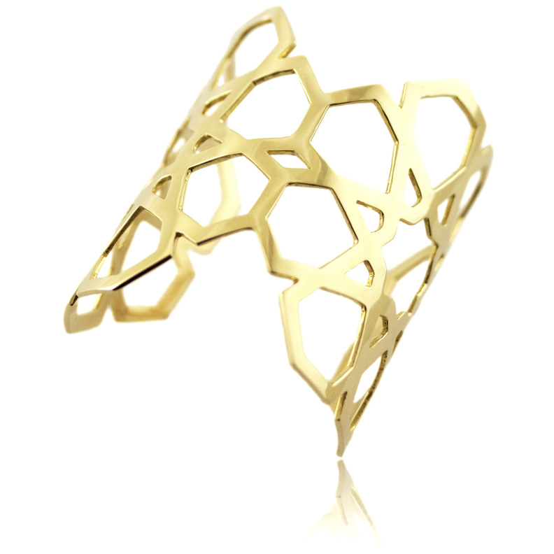 اسوارة من إليانا ماكري Ileana Makri