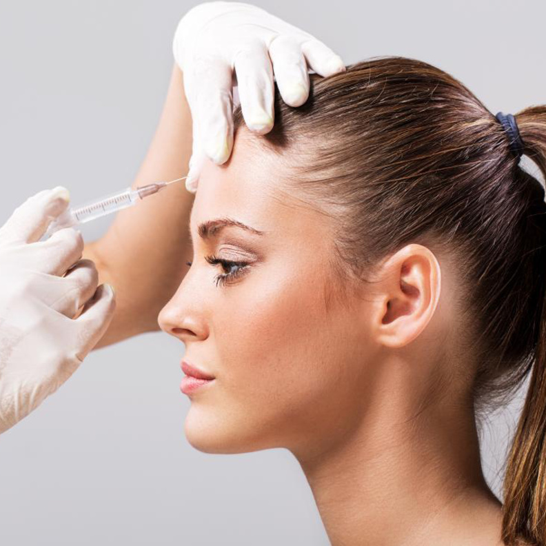 هناك دائما خطر مع أي تدخل طبي، بما في ذلك البوتوكس والفيلر أثناء الحمل