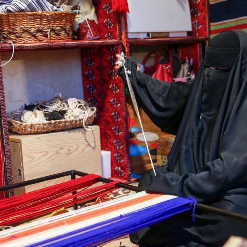 حرف وفنون الأحساء تشارك في اجتماع اليونسكو بإيطاليا