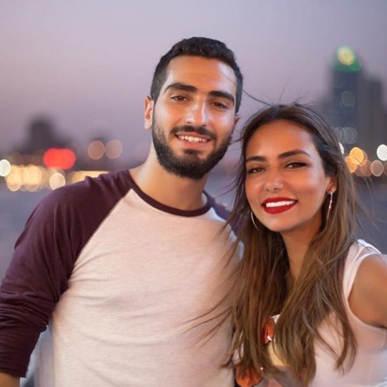 الشرنوبي وسارة الطباخ 