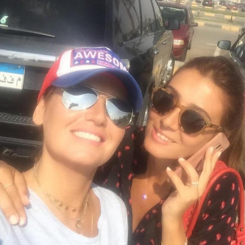 هنا شيحة تستعيد ذكرياتها مع شقيقتها مايا