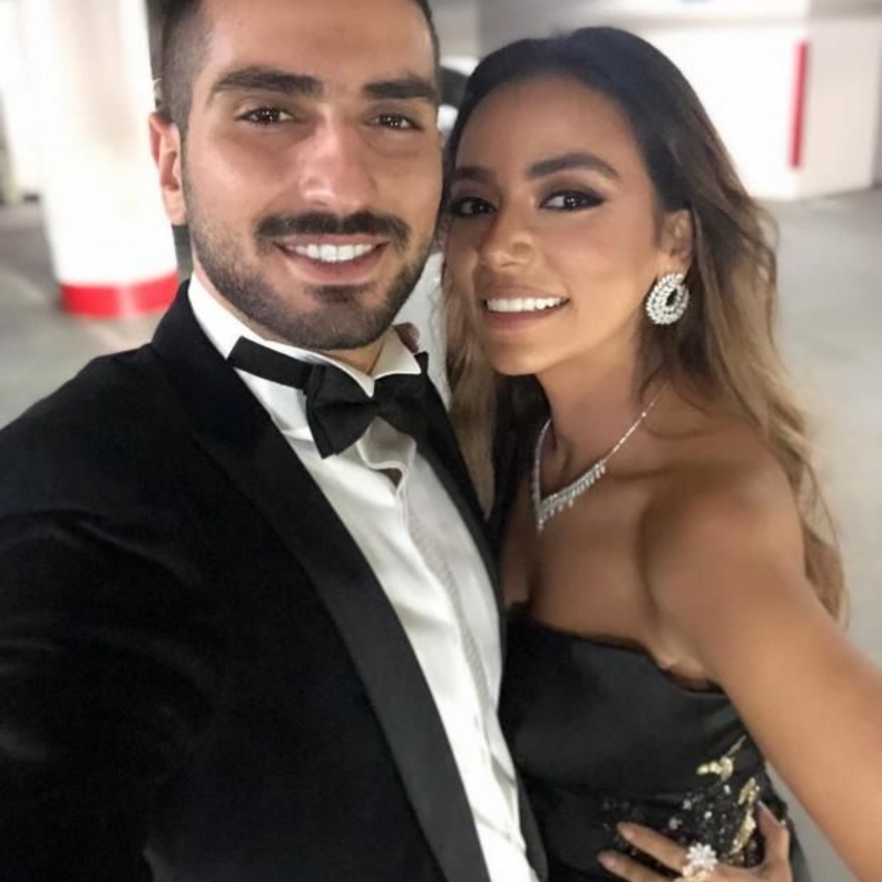 محمد الشرنوبي وسارة الطباخ