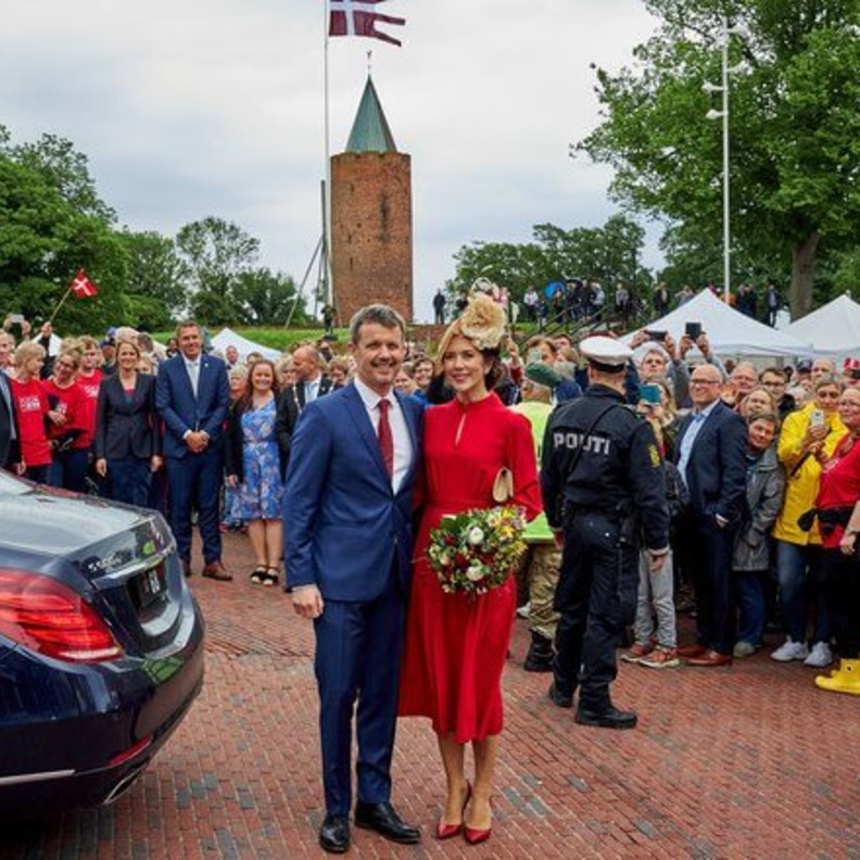 الأمير فريدريك والأميرة ماري يزوران فوردينغبورغ