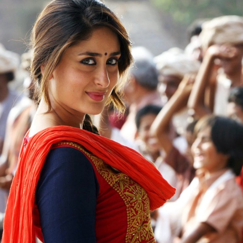 كارينا كابور Kareena Kapoor وكاريشنا كابور في عطلة عائلية في لندن