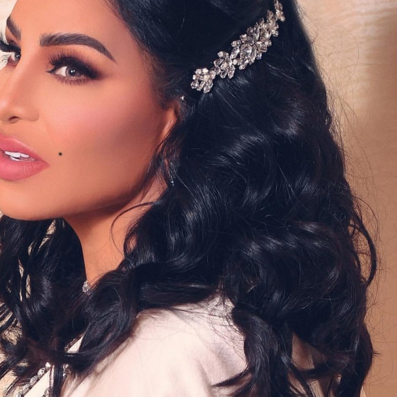 صور اكسسوارات شعر الوشاح من وحي النجمة أحلام